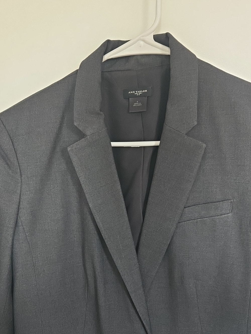 Ann Taylor Classic Black Single-Button Tailored Suit Blazer Jacket